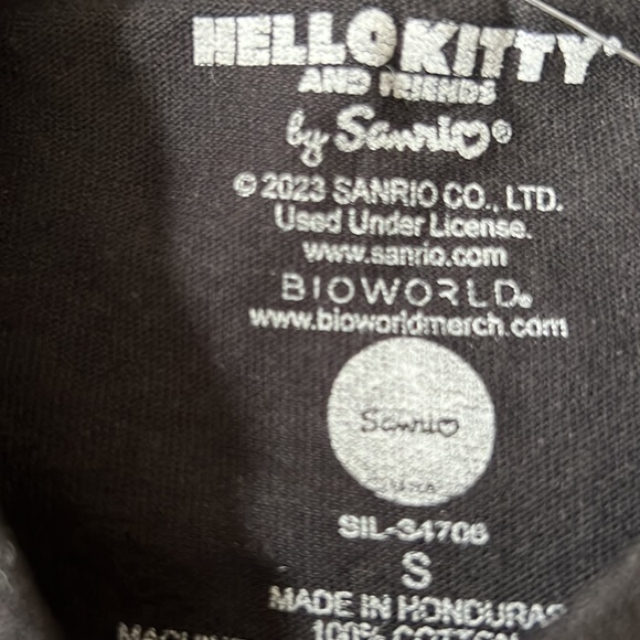 New Hello Kitty Tokyo Speed Black Race Car T-Shirt Tee S Sanrio - Picture 3 of 5